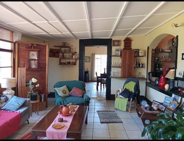 5 BEDROOM HOUSE FOR SALE IN FLORA GARDENS